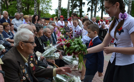 Старокостянтинівці відзначили 73 річницю Перемоги. Як це було. Фоторепортаж