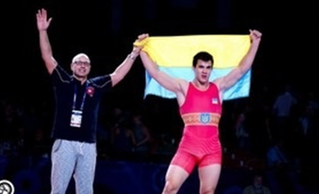 Чому вручати нагороди на закритті шкільної спартакіади буде Чемпіон світу з греко-римської боротьби