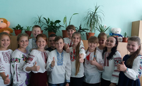 Старокостянтинівці одягли вишиванки