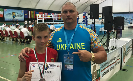 Олексій Плісак став срібним призером чемпіонату Європи з боксу