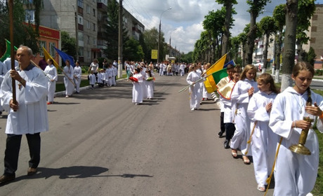 Святкова хода зібрала 250 католиків краю