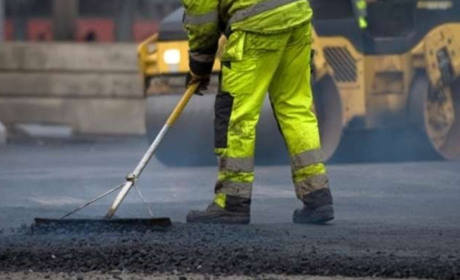 Чому на вулиці Миколаївській будуть ремонтувати тільки половину дороги