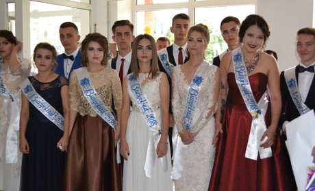 Випускний-2018: як прощалися зі школою старокостянтинівські школярі. Фоторепортаж 