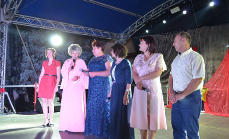 Всі дороги відкриті перед вами, God bless you: що ще бажали класні керівники своїм випускникам