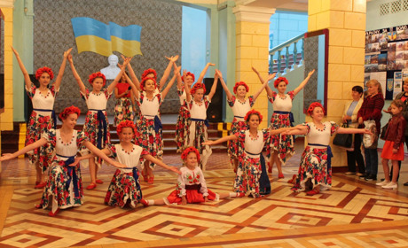 Молодь налякав дощ, але свято відбулося. Фоторепортаж