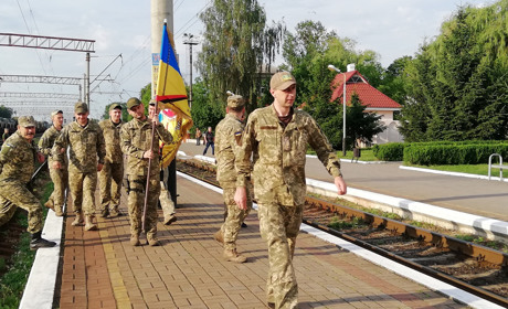 Тридцятка повернулась додому