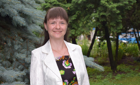 Невідома/відома в Новограді Елен Тен