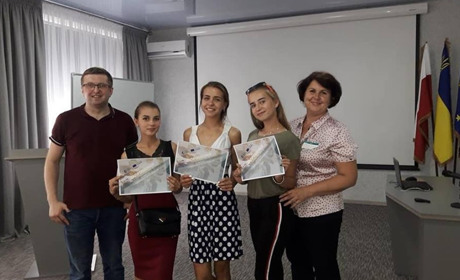 Городницькі школярки премогли у житомирському конкурсі ідей