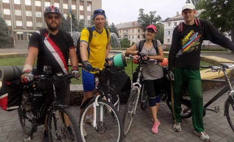 Четверо сватівчан проїхали 900 кілометрів до Одеси на велосипедах