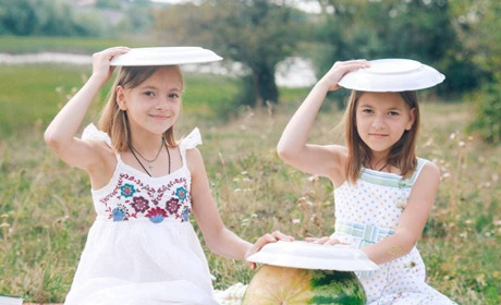 Як дві краплі води. Старокостянтинівці розповідають, як це — бути близнюками