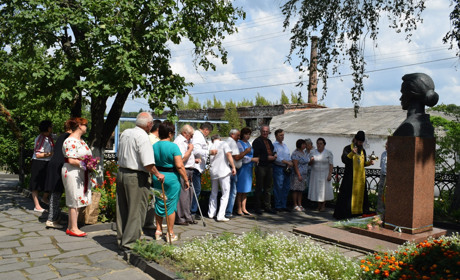 Літургія і зустріч-спогад: як відзначали 55 років літературно-меморіального музею Лесі Українки