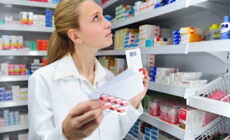 Як у Сватівських аптеках різняться ціни на одні і ті ж самі ліки