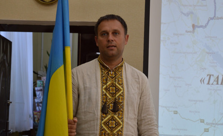 У Сватовому побував відомий мандрівник, що пішки йде 800 кілометрів Східною Україною