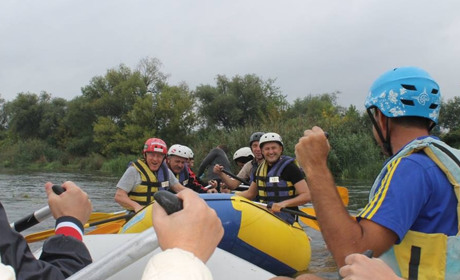 Біляївські підприємці відзначили професійне свято рафтингом на Південному Бузі (фото)
