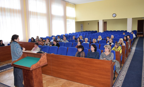 В Новограді активні громадяни вчилися шукати кошти для міста
