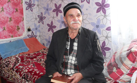 Навчився читати у 80 років