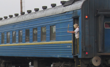 Через Сватове курсуватиме новий потяг до Дніпра. Через які міста прямує та вартість квитків