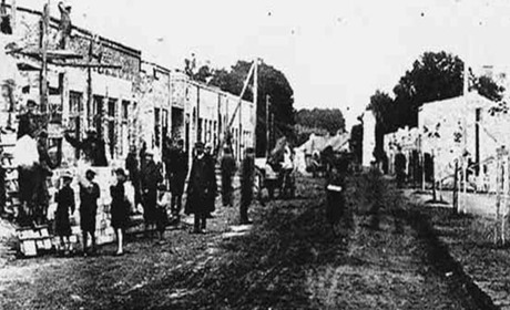 Було — стало: Як виглядав центр Володимирця після пожежі 1934 року