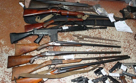 Жителям Нижньосірогозького району пропонують добровільно роззброїтись: куди звертатись