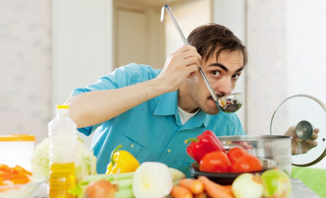 Як приготувати борщ по-старокостянтинівськи та скільки це коштує: господині діляться  рецептами