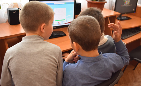 В Нижньосірогозькій бібліотеці можна безкоштовно пройти навчання з основ комп’ютерної грамотності