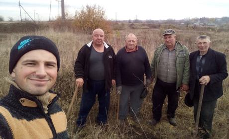 У Білобожниці пасічники висадили 40 лип