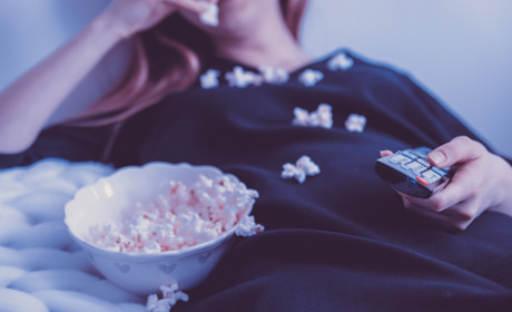 Подборка свежих комедий со смыслом на выходные