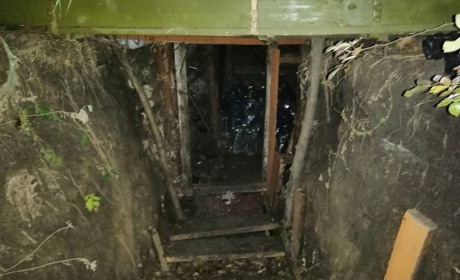 Клад из 1500 литров спирта нашли военные рядом с Торецком