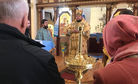 У волноваський храм привезли ікону Георгія Побідоносця з мощами: фоторепортаж