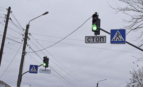 Фотофакт: У Жмеринці по вулиці Свободи встановили світлофор