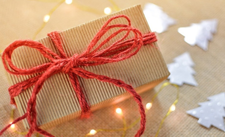 Новорічний флешмоб #GiveBabySurprise: святкова шара чи лохотрон?