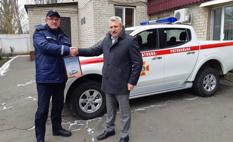 Фотофакт: волноваські рятувальники отримали сучасний автомобіль