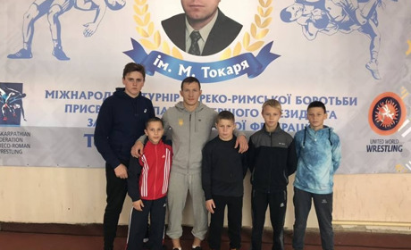 Волновахские борцы выступили на международном турнире