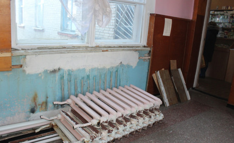 У троїцькій поліклініці та двох відділеннях лікарні розпочався ремонт опалювальної системи