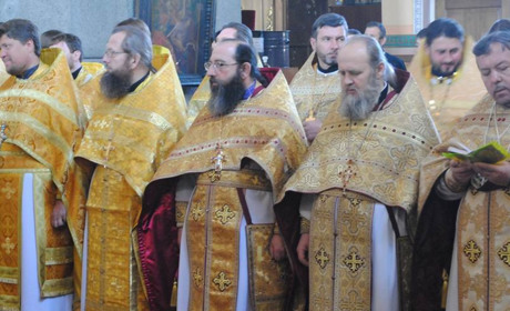 Поліція та СБУ обшукали будівлі Новоград-Волинської єпархії УПЦ МП: що сталося