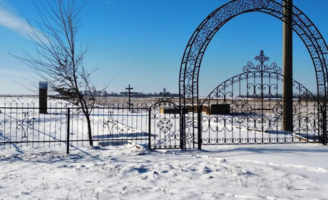 У Троїцькому відкрили нове кладовище