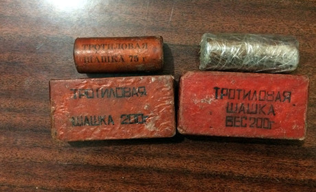 У Волноваському районі чоловік знайшов вибухівку на власному горищі 