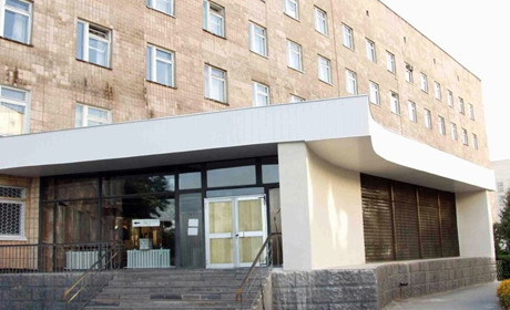 Активісти взяли справу у свої руки: що зробили у лікарні "Матусі N-V"