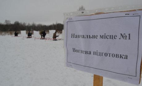 На Конотопщині влаштували стрілецький день для резервістів територіальної оборони