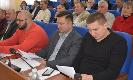 Районну бібліотеку в Новограді поки не закривають