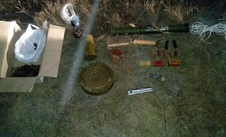 Поліцейські виявили боєприпаси в одному із покинутих будинків Волноваського району 