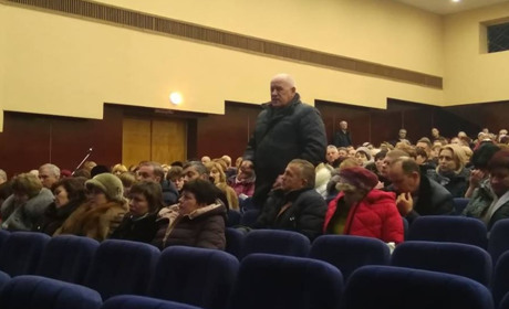 Ліфт в лікарні, футбольна академія, хоспіси: які плани на 2019 рік обговорили у Волновасі