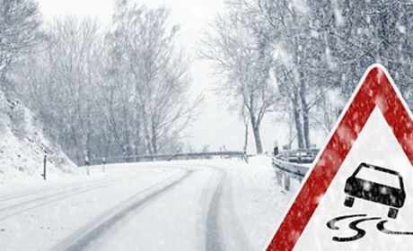 Селяни стали безробітними через ожеледицю на дорозі