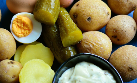 Скільки коштуватиме сватівчанам цього року новорічне олів’є?