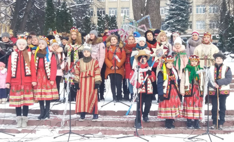 "Іде Різдво з колядою": кращі фотомиті різдвяного фестивалю