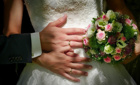 Врожайний серпень та шлюби з іноземцями: інфографіка одружень і розлучень у Старокостянтинові 