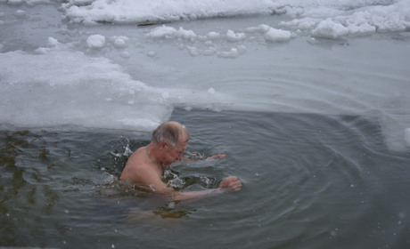 Огляд соцмереж: як троїчани святкували Водохреще та чим хвалилися на своїх сторінках