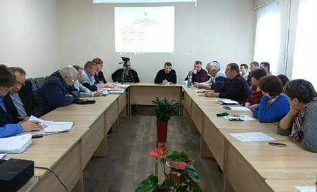 На землю в Менській ОТГ претендують невідомі люди