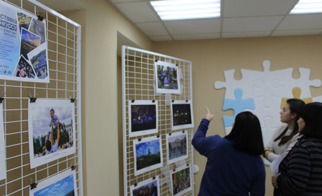 В Торецьку відкрилася фотовиставка "Донеччина у фокусі змін"