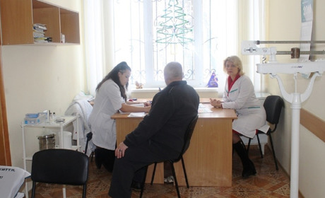 Калинівських лікарів вчили, як виписувати електронні рецепти та лікарняні